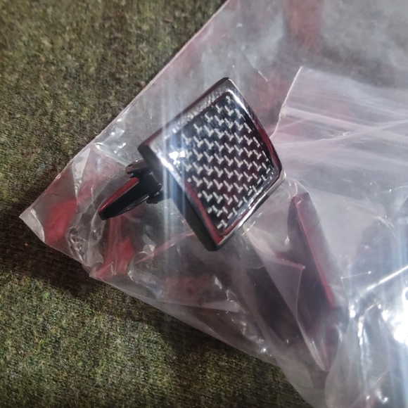 Assorted kohl's brand cufflinks. - Picture 5 of 11